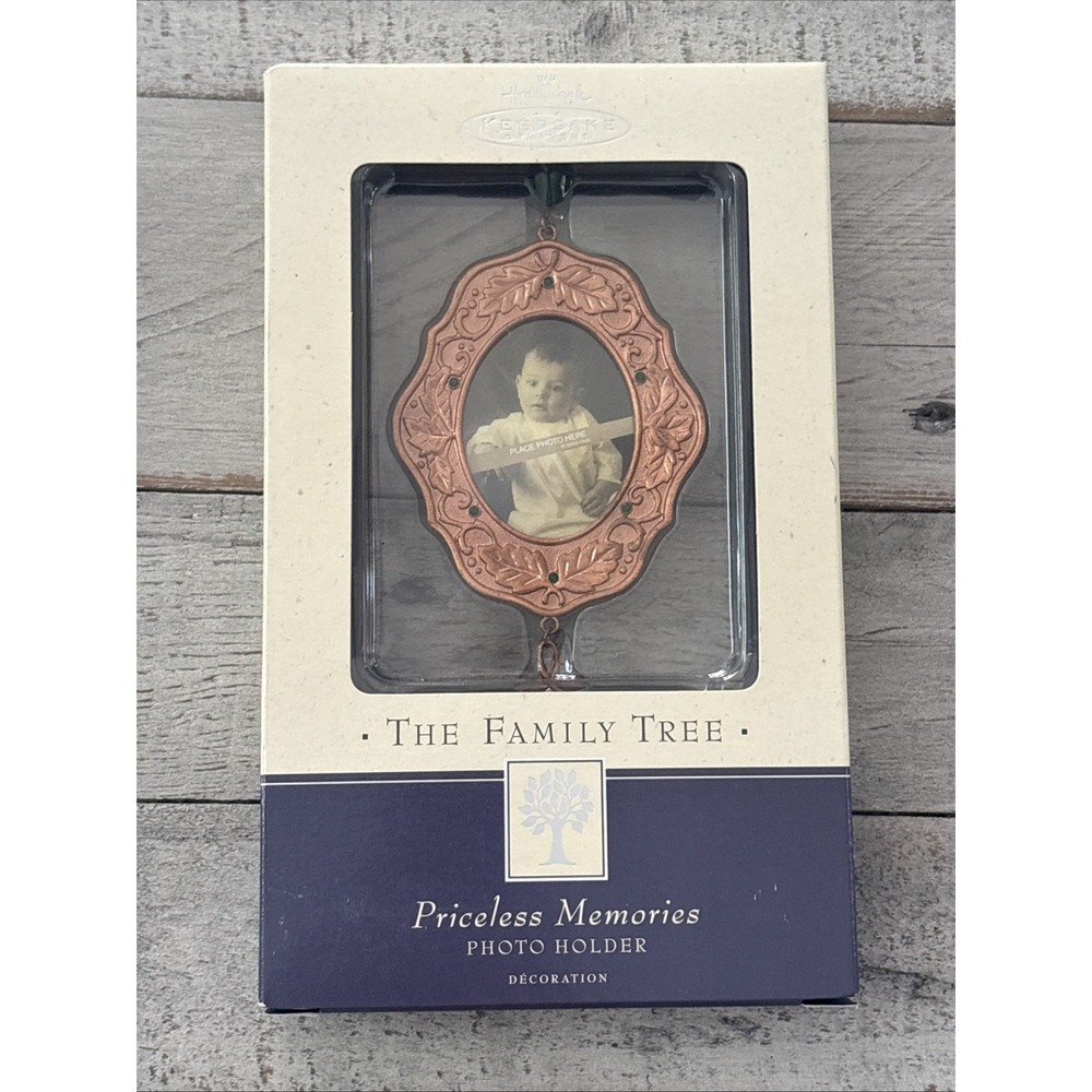 Hallmark The Family Tree Priceless Memories Photo Holder 2003 Vtg Ornament